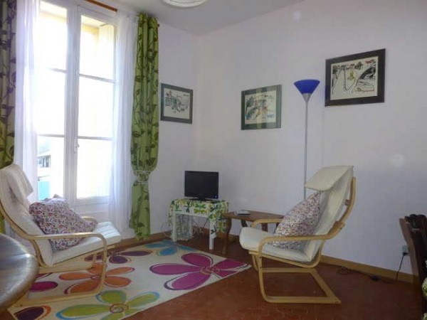Olive apartment in Vila Roquette 